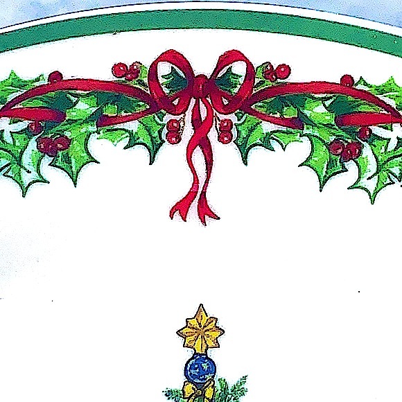 CHRISTOPHER RADKO “HOLIDAY CELEBRATIONS TRADITIONS” DINNER PLATE - Picture 4 of 7